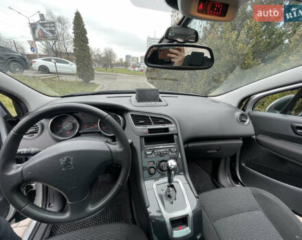 Серый Пежо 5008, объемом двигателя 2 л и пробегом 218 тыс. км за 8600 $, фото 16 на Automoto.ua