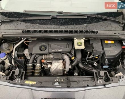 Серый Пежо 5008, объемом двигателя 1.6 л и пробегом 276 тыс. км за 7999 $, фото 58 на Automoto.ua