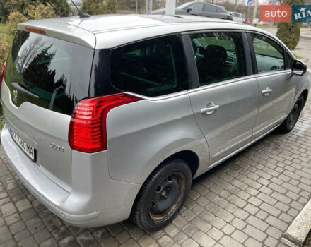 Серый Пежо 5008, объемом двигателя 2 л и пробегом 218 тыс. км за 8600 $, фото 12 на Automoto.ua