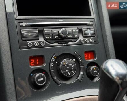 Серый Пежо 5008, объемом двигателя 1.6 л и пробегом 232 тыс. км за 6600 $, фото 29 на Automoto.ua