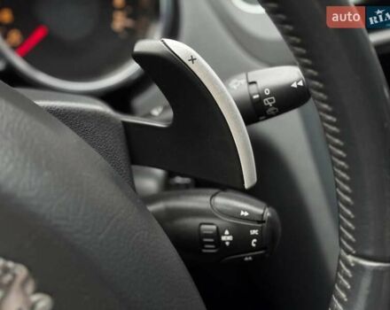 Серый Пежо 5008, объемом двигателя 1.6 л и пробегом 232 тыс. км за 6600 $, фото 26 на Automoto.ua