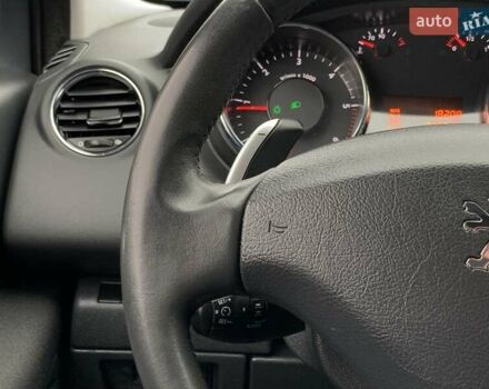 Серый Пежо 5008, объемом двигателя 1.6 л и пробегом 276 тыс. км за 7999 $, фото 44 на Automoto.ua