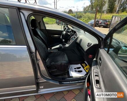 Сірий Пежо 5008, об'ємом двигуна 1.6 л та пробігом 235 тис. км за 7999 $, фото 17 на Automoto.ua