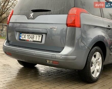 Серый Пежо 5008, объемом двигателя 1.6 л и пробегом 276 тыс. км за 7999 $, фото 20 на Automoto.ua