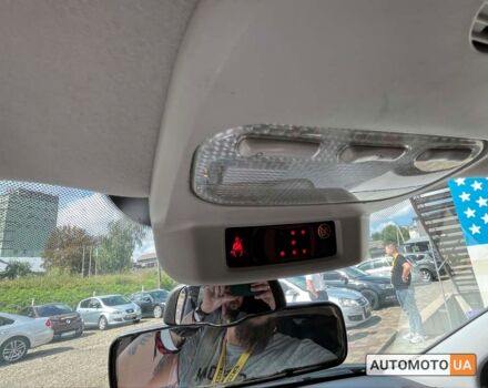 Сірий Пежо 5008, об'ємом двигуна 1.6 л та пробігом 235 тис. км за 7999 $, фото 21 на Automoto.ua