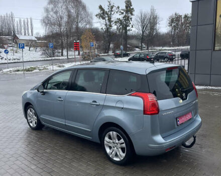 Серый Пежо 5008, объемом двигателя 1.6 л и пробегом 188 тыс. км за 6999 $, фото 2 на Automoto.ua
