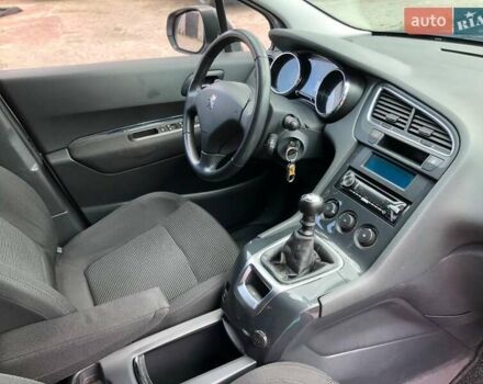 Серый Пежо 5008, объемом двигателя 1.6 л и пробегом 217 тыс. км за 6500 $, фото 30 на Automoto.ua
