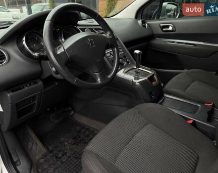 Серый Пежо 5008, объемом двигателя 1.6 л и пробегом 232 тыс. км за 6600 $, фото 21 на Automoto.ua