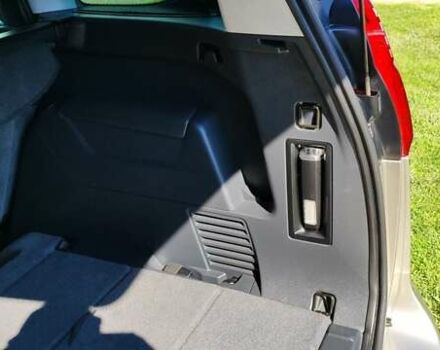 Серый Пежо 5008, объемом двигателя 1.6 л и пробегом 180 тыс. км за 8100 $, фото 17 на Automoto.ua