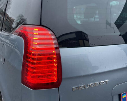 Серый Пежо 5008, объемом двигателя 1.6 л и пробегом 188 тыс. км за 6999 $, фото 11 на Automoto.ua