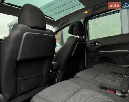 Серый Пежо 5008, объемом двигателя 1.6 л и пробегом 232 тыс. км за 6600 $, фото 38 на Automoto.ua