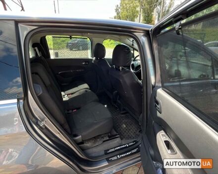 Сірий Пежо 5008, об'ємом двигуна 1.6 л та пробігом 235 тис. км за 7999 $, фото 15 на Automoto.ua