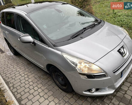Серый Пежо 5008, объемом двигателя 2 л и пробегом 218 тыс. км за 8600 $, фото 11 на Automoto.ua