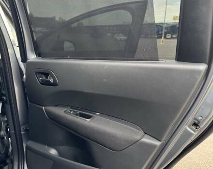 Серый Пежо 5008, объемом двигателя 1.56 л и пробегом 238 тыс. км за 6700 $, фото 7 на Automoto.ua