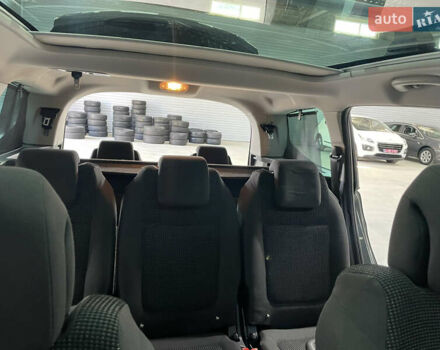 Серый Пежо 5008, объемом двигателя 1.6 л и пробегом 211 тыс. км за 9800 $, фото 45 на Automoto.ua