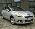 Серый Пежо 5008, объемом двигателя 1.6 л и пробегом 213 тыс. км за 7300 $, фото 1 на Automoto.ua