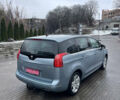 Серый Пежо 5008, объемом двигателя 1.6 л и пробегом 188 тыс. км за 6999 $, фото 4 на Automoto.ua