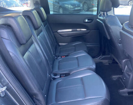 Серый Пежо 5008, объемом двигателя 1.6 л и пробегом 191 тыс. км за 7850 $, фото 30 на Automoto.ua