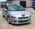 Серый Пежо 5008, объемом двигателя 1.6 л и пробегом 217 тыс. км за 6500 $, фото 1 на Automoto.ua