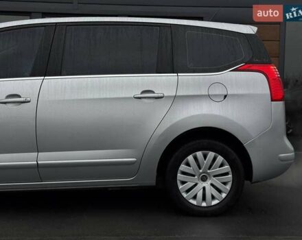 Серый Пежо 5008, объемом двигателя 1.6 л и пробегом 232 тыс. км за 6600 $, фото 5 на Automoto.ua