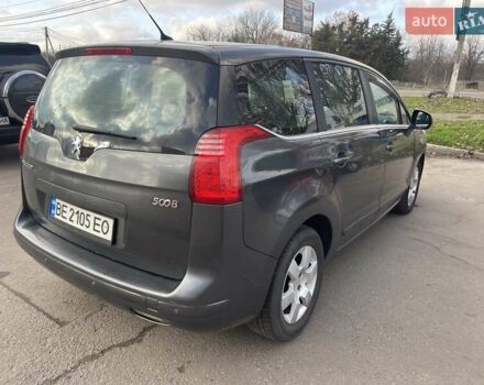 Серый Пежо 5008, объемом двигателя 1.6 л и пробегом 250 тыс. км за 6600 $, фото 3 на Automoto.ua