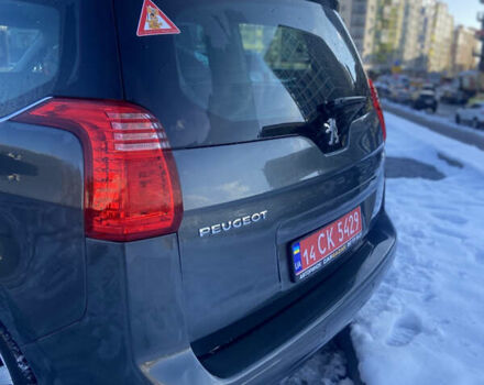 Серый Пежо 5008, объемом двигателя 1.6 л и пробегом 191 тыс. км за 7850 $, фото 10 на Automoto.ua