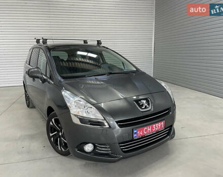 Серый Пежо 5008, объемом двигателя 1.6 л и пробегом 211 тыс. км за 9800 $, фото 19 на Automoto.ua