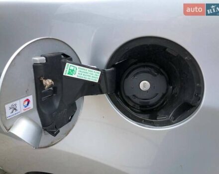 Серый Пежо 5008, объемом двигателя 1.6 л и пробегом 217 тыс. км за 6500 $, фото 37 на Automoto.ua