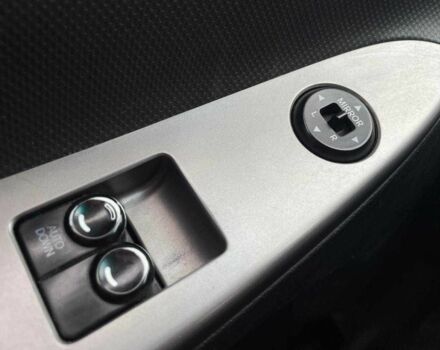 Серый Пежо 5008, объемом двигателя 2 л и пробегом 302 тыс. км за 8990 $, фото 14 на Automoto.ua