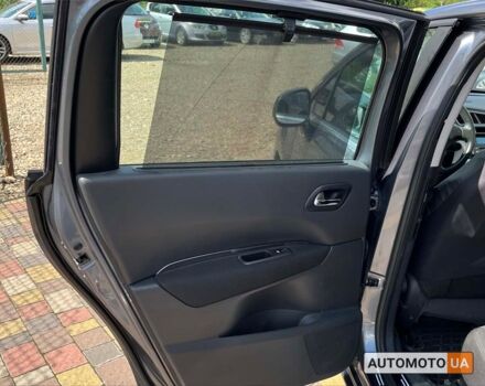 Сірий Пежо 5008, об'ємом двигуна 1.6 л та пробігом 235 тис. км за 7999 $, фото 12 на Automoto.ua