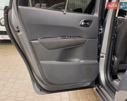 Серый Пежо 5008, объемом двигателя 1.6 л и пробегом 276 тыс. км за 7999 $, фото 25 на Automoto.ua