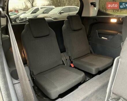 Серый Пежо 5008, объемом двигателя 1.6 л и пробегом 276 тыс. км за 7999 $, фото 33 на Automoto.ua