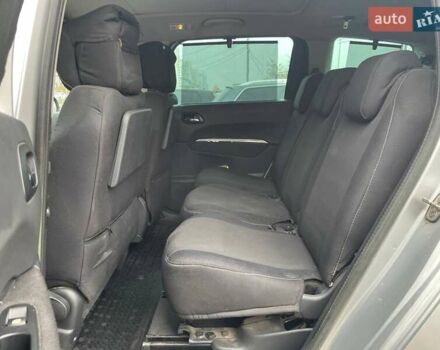 Серый Пежо 5008, объемом двигателя 2 л и пробегом 302 тыс. км за 8990 $, фото 9 на Automoto.ua