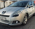 Серый Пежо 5008, объемом двигателя 2 л и пробегом 239 тыс. км за 8990 $, фото 1 на Automoto.ua