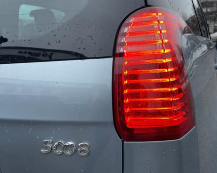 Серый Пежо 5008, объемом двигателя 1.6 л и пробегом 188 тыс. км за 6999 $, фото 10 на Automoto.ua