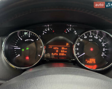 Серый Пежо 5008, объемом двигателя 2 л и пробегом 258 тыс. км за 9700 $, фото 11 на Automoto.ua