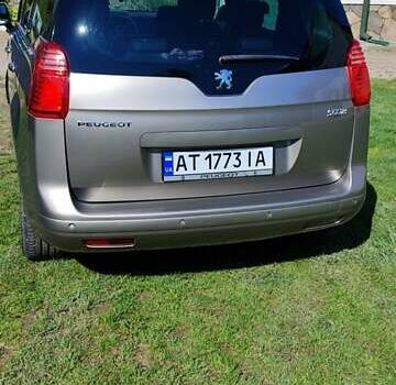 Серый Пежо 5008, объемом двигателя 1.6 л и пробегом 180 тыс. км за 8100 $, фото 52 на Automoto.ua