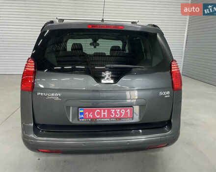 Серый Пежо 5008, объемом двигателя 1.6 л и пробегом 211 тыс. км за 9800 $, фото 25 на Automoto.ua