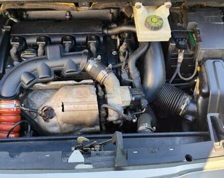 Серый Пежо 5008, объемом двигателя 1.6 л и пробегом 180 тыс. км за 8100 $, фото 9 на Automoto.ua