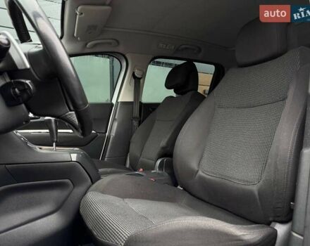 Серый Пежо 5008, объемом двигателя 1.6 л и пробегом 232 тыс. км за 6600 $, фото 20 на Automoto.ua