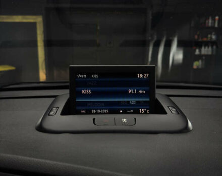 Серый Пежо 5008, объемом двигателя 2 л и пробегом 258 тыс. км за 9700 $, фото 8 на Automoto.ua