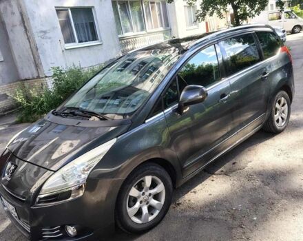 Сірий Пежо 5008, об'ємом двигуна 1.6 л та пробігом 261 тис. км за 8400 $, фото 2 на Automoto.ua