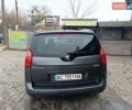 Серый Пежо 5008, объемом двигателя 1.6 л и пробегом 143 тыс. км за 8400 $, фото 1 на Automoto.ua