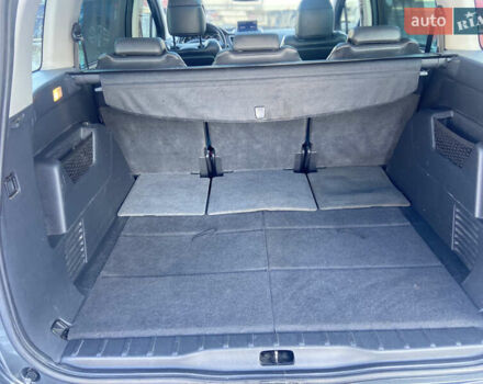 Серый Пежо 5008, объемом двигателя 1.6 л и пробегом 191 тыс. км за 7850 $, фото 46 на Automoto.ua