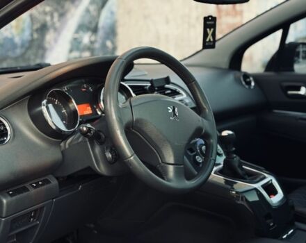 Сірий Пежо 5008, об'ємом двигуна 1.6 л та пробігом 305 тис. км за 7200 $, фото 7 на Automoto.ua