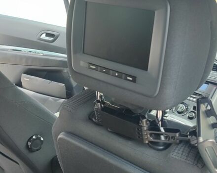 Сірий Пежо 5008, об'ємом двигуна 1.6 л та пробігом 320 тис. км за 8100 $, фото 10 на Automoto.ua