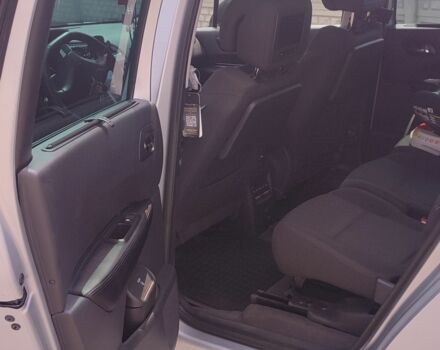 Сірий Пежо 5008, об'ємом двигуна 1.6 л та пробігом 320 тис. км за 8100 $, фото 17 на Automoto.ua