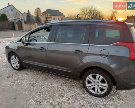 Серый Пежо 5008, объемом двигателя 1.56 л и пробегом 223 тыс. км за 8800 $, фото 7 на Automoto.ua