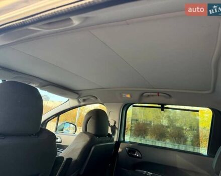 Серый Пежо 5008, объемом двигателя 1.6 л и пробегом 264 тыс. км за 8700 $, фото 15 на Automoto.ua