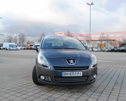 Сірий Пежо 5008, об'ємом двигуна 2 л та пробігом 270 тис. км за 10000 $, фото 2 на Automoto.ua